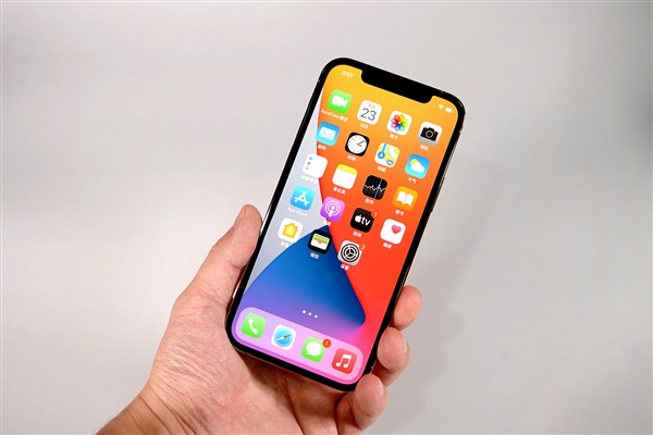 松柏镇苹果手机维修分享iOS 14.2修订版已到，专属iPhone 12系列 